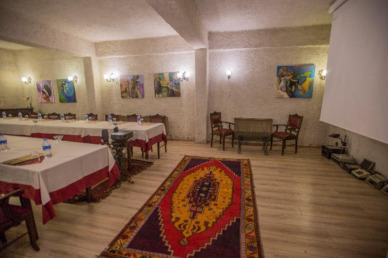 Karlik Evi Hotel - Special Category Uchisar Exterior photo
